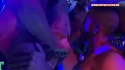 Geburtstagsabend im Club endet in einer riesigen Orgie – Teil 2