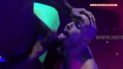 Geburtstagsabend im Club endet in einer riesigen Orgie – Teil 2