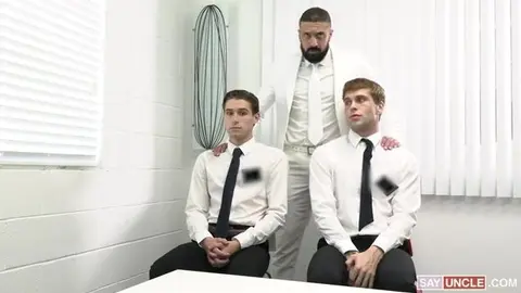 Jeune couple initié par un daddy lubrique— Shae Reynolds, Trent Marx, Marco Napoli