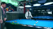 Warum Billard mit einer Kugel, wenn man zu dritt spielen kann?