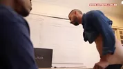 Verschluck dich nicht an meinem Schwanz!