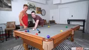 Défoncé sur la table de billard — Jax Thirio & Troye Jacobs