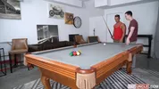 Défoncé sur la table de billard — Jax Thirio & Troye Jacobs