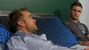 Duncan Black & Connor Patricks em flip-flop