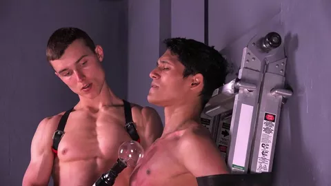 Junger Kerl verfügbar