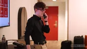 Bem-vindo ao hotel! O bellboy vai cuidar de você — Spencer Locke & Reece Jackson