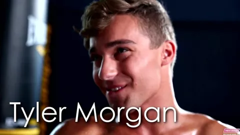 Sodo de JH aux vestiaires de la gym — Tyler Morgan & Blake Stone