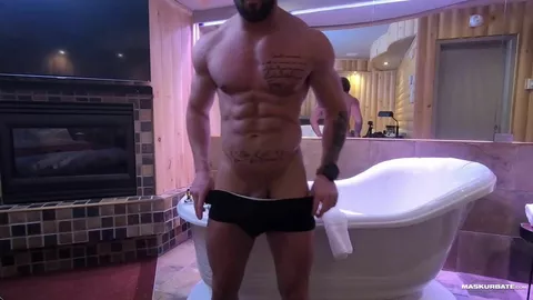 Heißer Biker — Zack Lemec