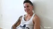 Initiation anale d'un beau gosse - Colby London