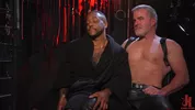 Dale Savage piesackt und fickt Micah Martinez