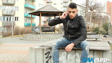 JH turco mete por horas no passivo — Pyotr Tomek, Lukas Watkins