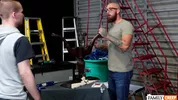 Mon beau père me baise a la menuiserie – Dustin Steele & Devin Tyler
