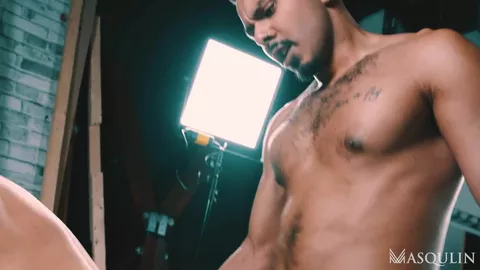 Glatte Eier – Mateo Torres & Milo Madera