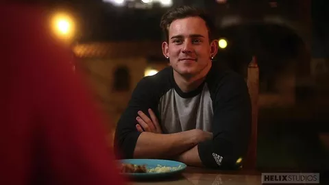 Jeune couple baise à l'hôtel – Josh Brady & Garrett Kinsley