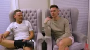 Zak Bishop dominé et défonce en bareback par le daddy Trent Summers