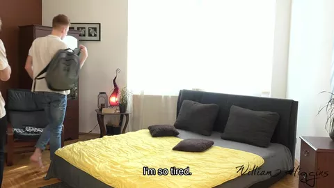 Er vögelt seinen Kumpel mit einem Dildo – Igor Tarda & Istvan Bernas