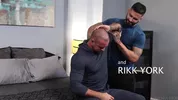 Muita tensão para liberar entre esses dois machos – Rikk York & Michael Roman