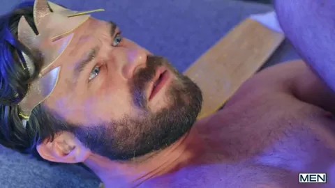 Sodo en toge loirs d'une soirée déguisée – Malik Delgaty & James Fox