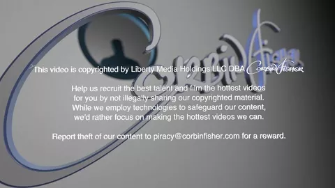 GIOVANE BIONDO POMPATO VIENE INSEMINATO DENTRO