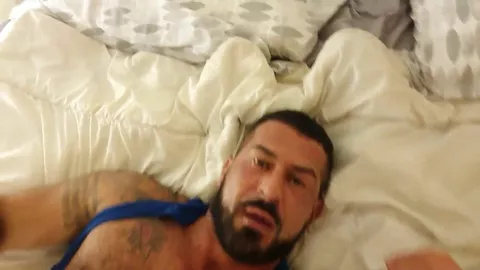 Massiver Schwanz zum Verehren