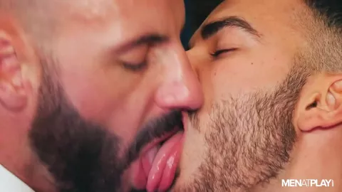 Der Neue vögelt den Chef – Leo Rosso & Pol Prince