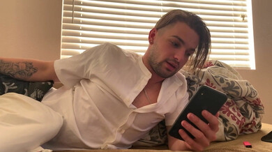 Johnny Rapid en voyage — Baise bareback avec Jack Bailey