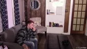 Velho safado faz um passivo tímido gozar – Clay e Liam Kyle