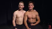Bel étalon hétéro musclé, attaché et baisé – Jordan Boss & Sebastian Keys