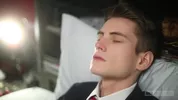 Dolce distrazione al campus dopo le lezioni – Trevor Harris & Caleb Gray