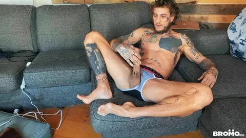 Bo Sinn bate uma com a sua Magic Wand