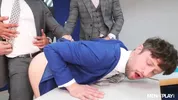 L’année au bureau se finit en défonce royale — Diego Reyes, Drew Dixon, Joe Gillis & Sir Peter