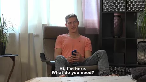 Ein steifer Schwanz für seinen rosa Anus - Adrian Serdar & Maxim Bikhov