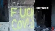 Allein mit Ricky Larkin in einer verlassenen Fabrik