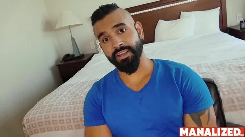 Latino musclé tasse le cul au jus – Carlos Alexander & Junito Alexander