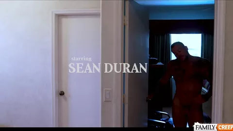 Il mio patrigno è un esibizionista — Sean Duran & Chandler Scott