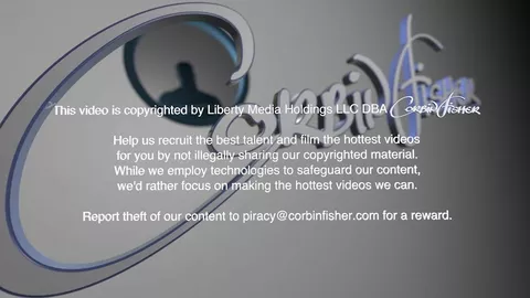 Gli ridipinge il culo con la sua sborra