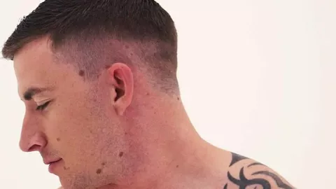 Musclés et virils – Jarec Wentworth & Richard Pierce