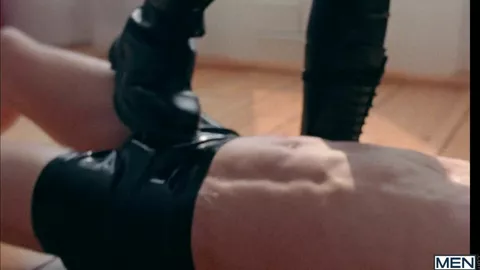 Subspace – Commander Ares & Roughkicks