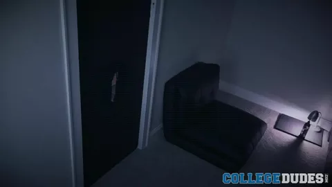 Malakai prende uno squirto a fontana in faccia