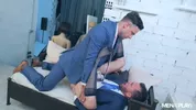 El jefe se folla al asistente – Damon Heart & Franky Fox