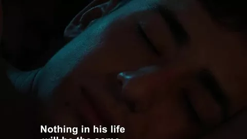 Jeune couple initié aux jeux interdits