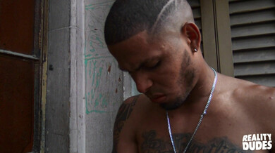 Una facial cremosa para un mestizo caliente