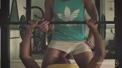 Gym fuck : hommage au porno vintage des années 70/80 !