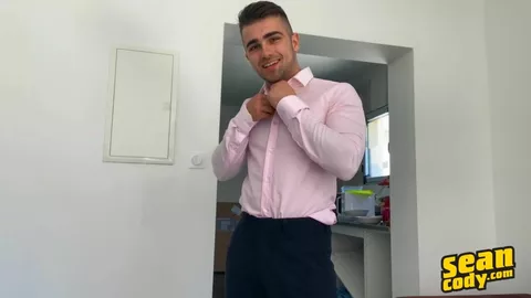 Le beau Thony Grey lâche la sauce