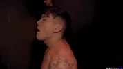 Elliot prueba el glory hole — Elliot Finn & Dakota Payne