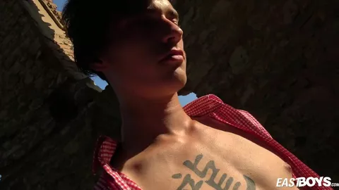 Sexy Adonis: Johny Walsh