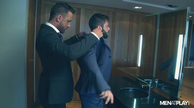 Humides – Hector de Silva & Logan Moore