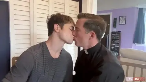 Le prêtre rend visite à Taylor — Isaac Parker & Taylor Reign