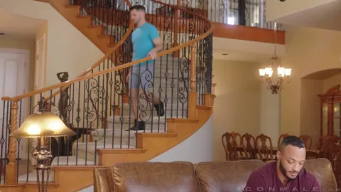 Padrasto enche meu cu — Dillon Diaz & Casey Everett