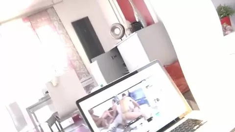 Jh français aux couilles pleines de branle